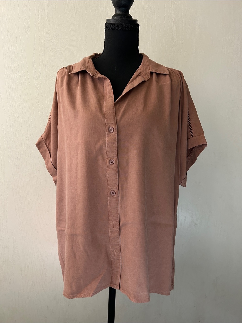 Women’s Anthropologie Cloth & Stone Short Sleeve Button-Down Shirt Dusty Mauve